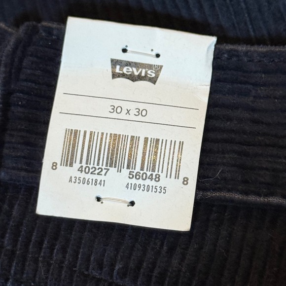 Levi's Women's Black High Waisted Mom Jeans Corduroy 30x30 - Picture 6 of 9